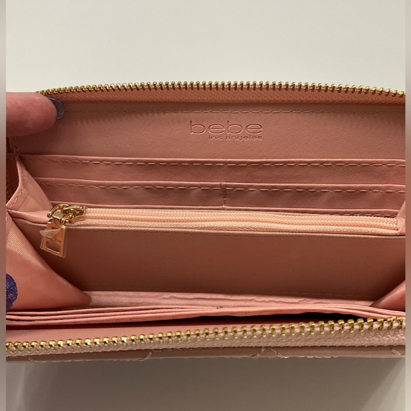 Bebe Pink Quilted Women's Wallet in Excellent Used Condition - Picture 3 of 9